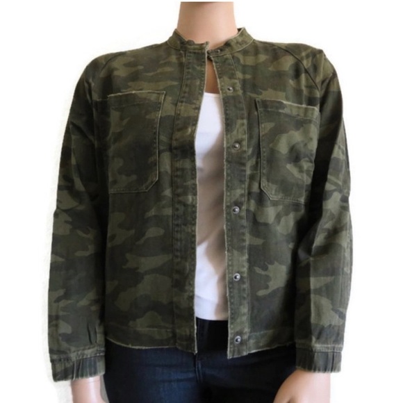 KUT from the KLOTH Jeans Women Cruz Camo Bomber Jacket Size Medium NWT - Picture 1 of 8